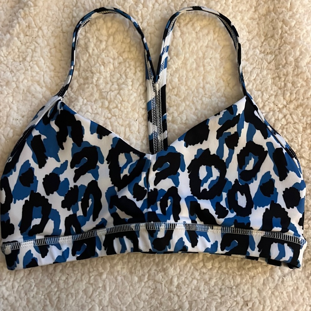 Fleo size small sports bra. Excellent condition